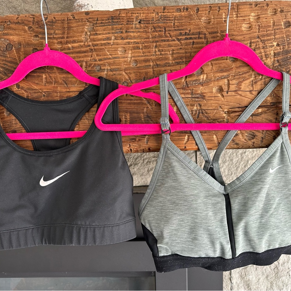 Nike Women's Black and Gray Sports Bras